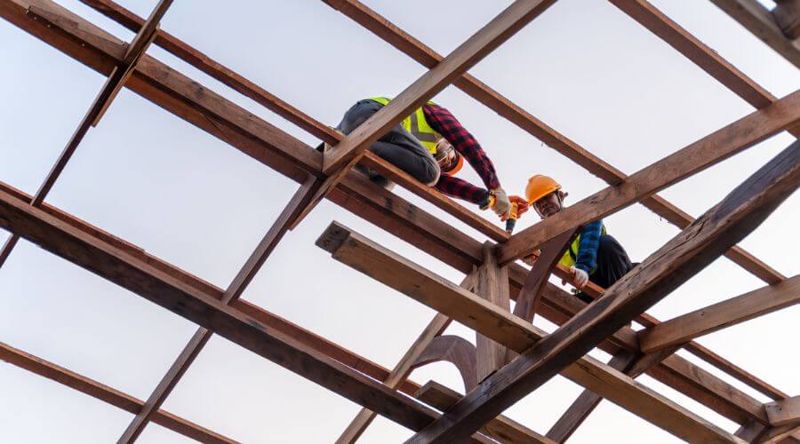 Expert new roof installation services in Miami, NM